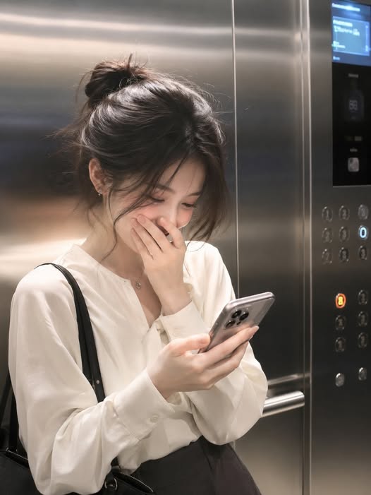 Bạn Trai Mạng Gọi Tôi Là Bé Ngoan